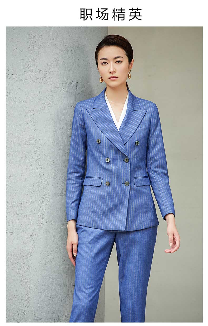 女士藍色條紋西服定制模特展示圖1